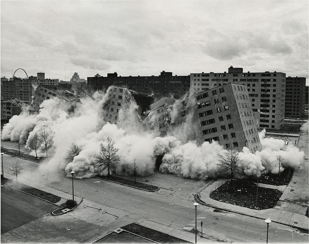 When did modernism end?